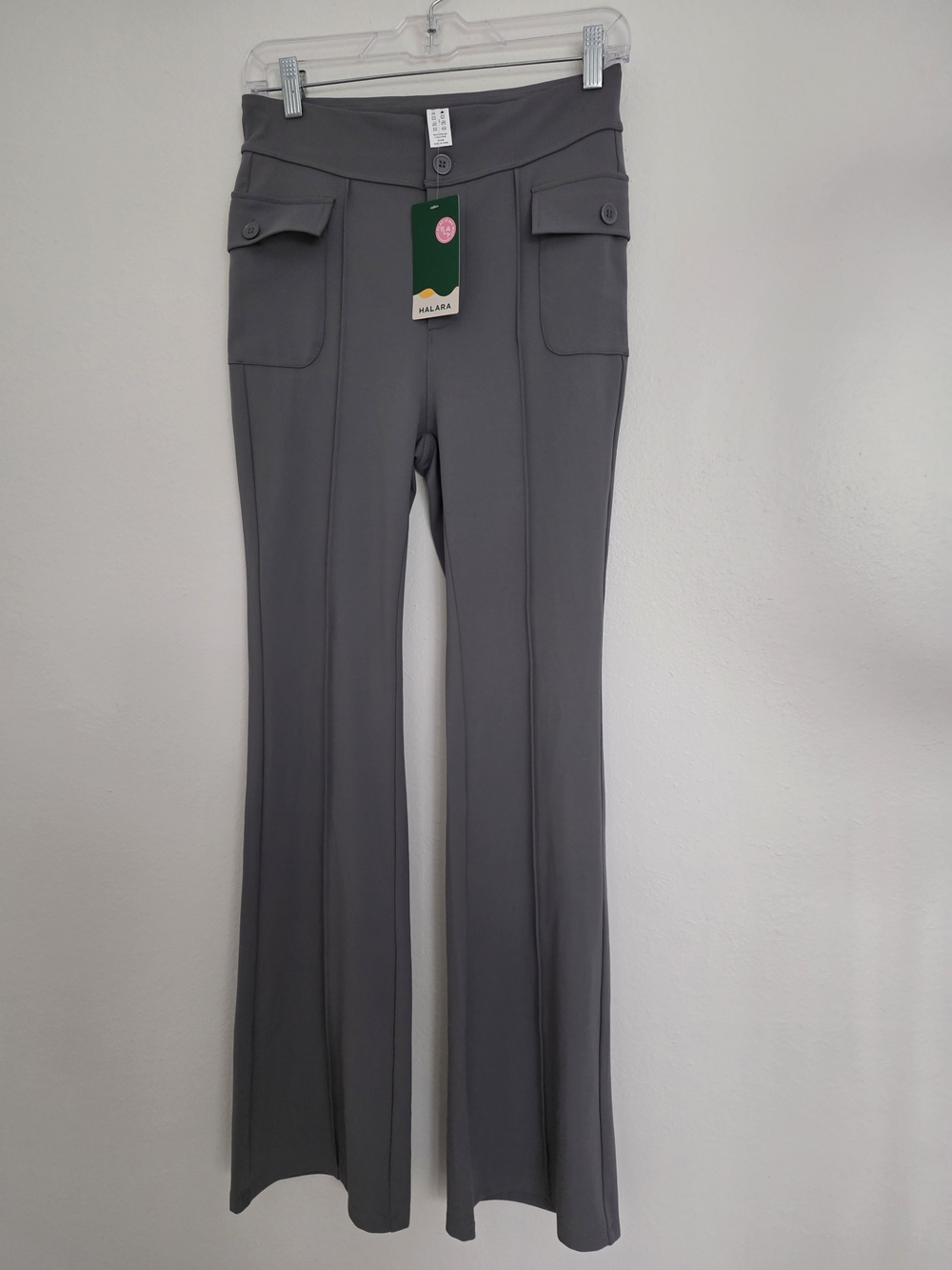 ​Halara NWT Flare Cargo Pants Play It My Way Gray High Waist Stretch M Yoga Work